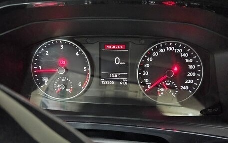 Volkswagen Multivan T6 рестайлинг, 2015 год, 3 600 000 рублей, 11 фотография