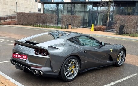 Ferrari 812, 2018 год, 26 900 000 рублей, 5 фотография