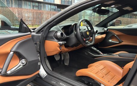 Ferrari 812, 2018 год, 26 900 000 рублей, 18 фотография