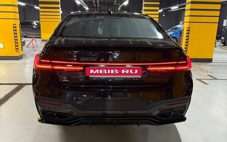 BMW 7 серия, 2018 год, 4 400 000 рублей, 3 фотография