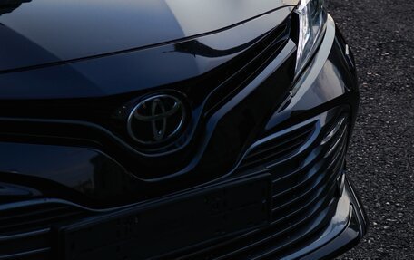 Toyota Camry, 2020 год, 3 280 000 рублей, 5 фотография