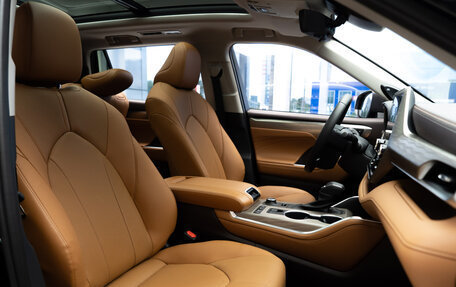 Toyota Highlander, 2025 год, 6 900 000 рублей, 16 фотография