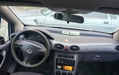 Mercedes-Benz A-Класс, 2002 год, 210 000 рублей, 2 фотография