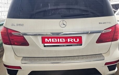 Mercedes-Benz GL-Класс, 2015 год, 2 500 000 рублей, 4 фотография