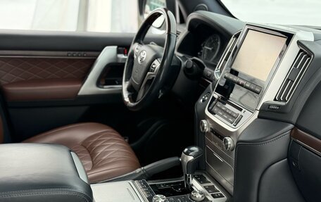 Toyota Land Cruiser 200, 2016 год, 6 490 000 рублей, 16 фотография