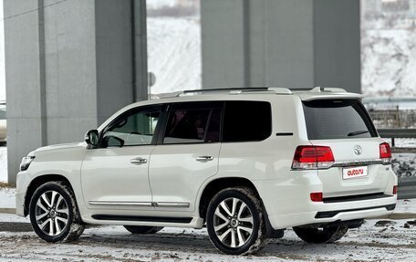 Toyota Land Cruiser 200, 2016 год, 6 490 000 рублей, 34 фотография