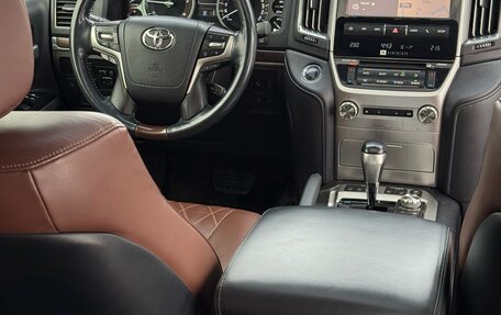 Toyota Land Cruiser 200, 2016 год, 6 490 000 рублей, 39 фотография