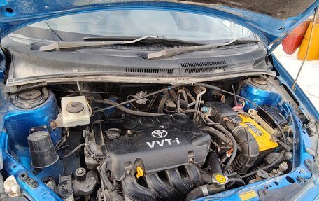 Toyota Ist II, 2002 год, 420 000 рублей, 2 фотография