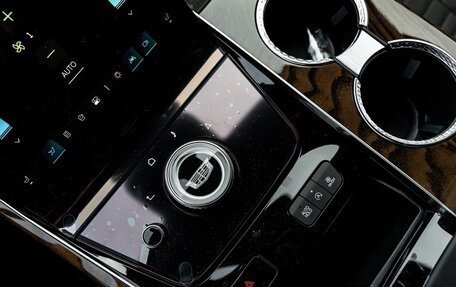 Cadillac Escalade V, 2025 год, 24 490 000 рублей, 21 фотография