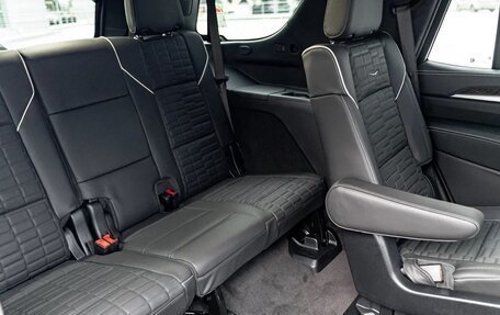 Cadillac Escalade V, 2025 год, 24 490 000 рублей, 35 фотография