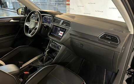 Volkswagen Tiguan II, 2022 год, 3 100 000 рублей, 13 фотография