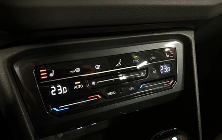 Volkswagen Tiguan II, 2022 год, 3 100 000 рублей, 19 фотография