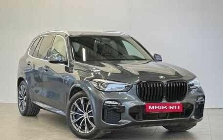 BMW X5, 2018 год, 6 800 000 рублей, 3 фотография