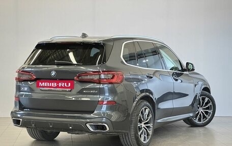 BMW X5, 2018 год, 6 800 000 рублей, 5 фотография