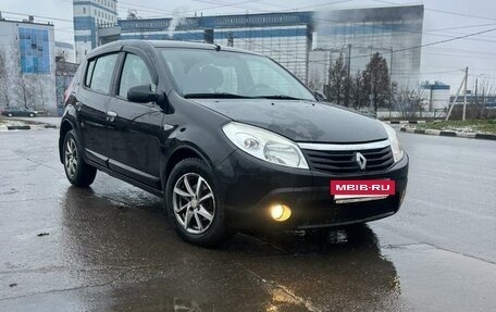 Renault Sandero I, 2011 год, 665 000 рублей, 2 фотография