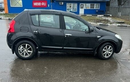 Renault Sandero I, 2011 год, 665 000 рублей, 3 фотография