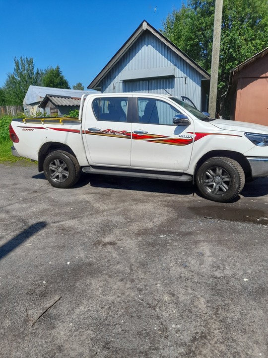 Toyota Hilux VIII, 2024 год, 5 450 000 рублей, 2 фотография