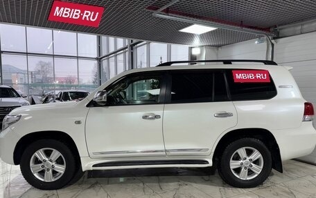 Toyota Land Cruiser 200, 2010 год, 2 999 000 рублей, 3 фотография