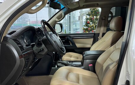 Toyota Land Cruiser 200, 2010 год, 2 999 000 рублей, 8 фотография