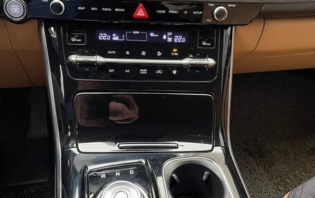 KIA Carnival, 2020 год, 3 100 000 рублей, 30 фотография