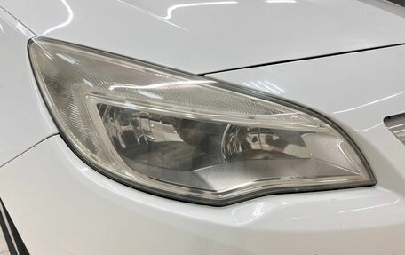 Opel Astra J, 2011 год, 670 000 рублей, 11 фотография