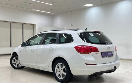 Opel Astra J, 2011 год, 670 000 рублей, 7 фотография