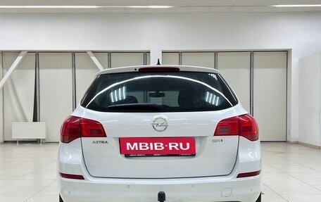 Opel Astra J, 2011 год, 670 000 рублей, 6 фотография