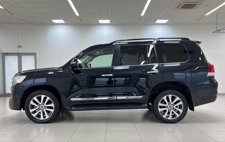 Toyota Land Cruiser 200, 2017 год, 6 520 000 рублей, 4 фотография