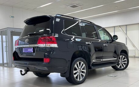 Toyota Land Cruiser 200, 2017 год, 6 520 000 рублей, 6 фотография