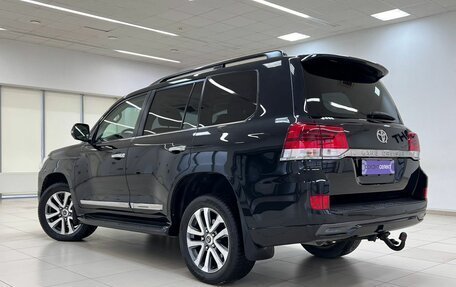 Toyota Land Cruiser 200, 2017 год, 6 520 000 рублей, 8 фотография