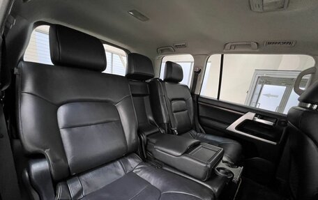 Toyota Land Cruiser 200, 2017 год, 6 520 000 рублей, 19 фотография