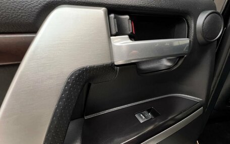 Toyota Land Cruiser 200, 2017 год, 6 520 000 рублей, 26 фотография