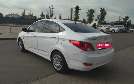 Hyundai Solaris II рестайлинг, 2012 год, 900 000 рублей, 6 фотография