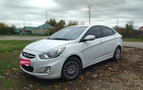 Hyundai Solaris II рестайлинг, 2012 год, 900 000 рублей, 14 фотография