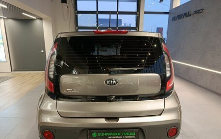 KIA Soul II рестайлинг, 2018 год, 1 750 000 рублей, 6 фотография