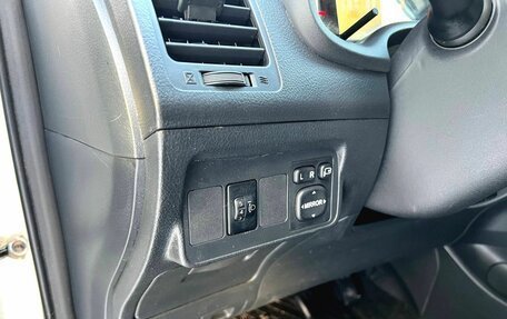 Toyota Corolla, 2011 год, 815 000 рублей, 14 фотография