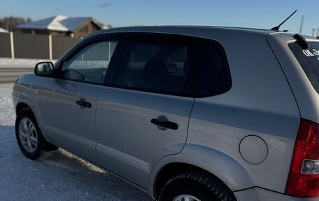 Hyundai Tucson III, 2008 год, 650 000 рублей, 3 фотография