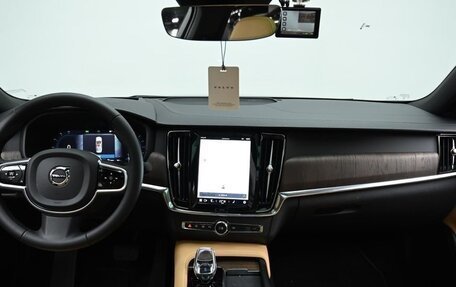 Volvo S90 II рестайлинг, 2024 год, 6 490 000 рублей, 6 фотография