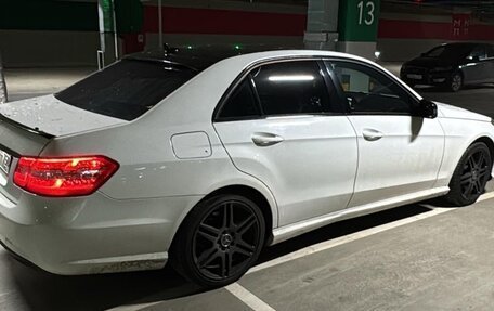 Mercedes-Benz E-Класс, 2012 год, 1 700 000 рублей, 2 фотография