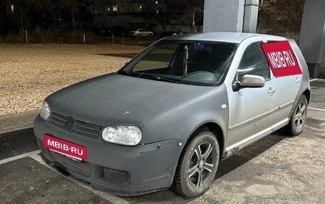 Volkswagen Golf IV, 2001 год, 230 000 рублей, 2 фотография