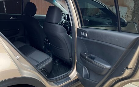 KIA Sportage IV рестайлинг, 2018 год, 1 850 000 рублей, 10 фотография