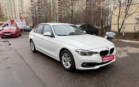 BMW 3 серия, 2017 год, 1 490 000 рублей, 3 фотография