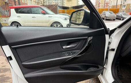 BMW 3 серия, 2017 год, 1 490 000 рублей, 11 фотография