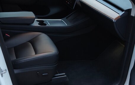 Tesla Model Y I, 2023 год, 5 100 000 рублей, 10 фотография