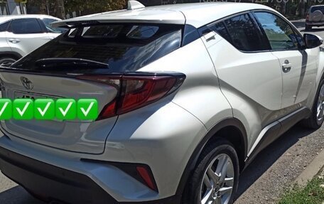 Toyota C-HR I рестайлинг, 2020 год, 3 000 000 рублей, 9 фотография