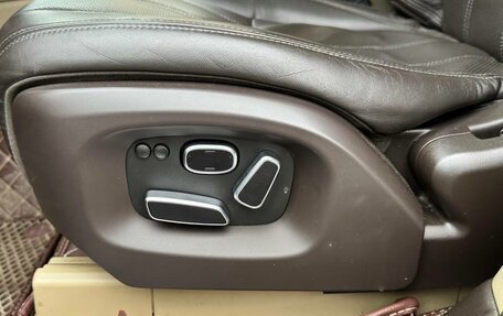 Land Rover Range Rover IV рестайлинг, 2015 год, 4 600 000 рублей, 8 фотография