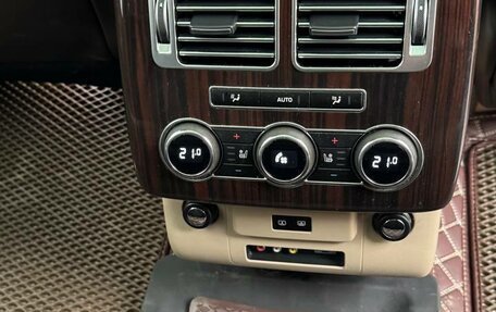 Land Rover Range Rover IV рестайлинг, 2015 год, 4 600 000 рублей, 12 фотография