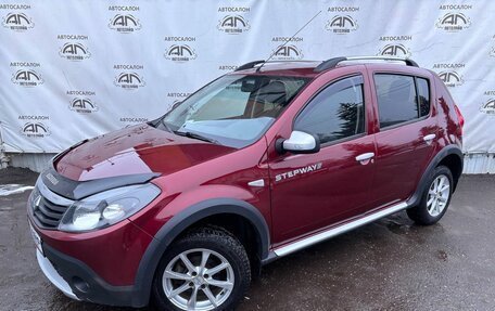 Renault Sandero I, 2013 год, 559 000 рублей, 2 фотография