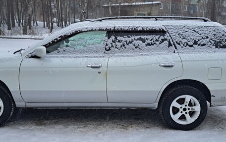 Nissan Avenir II, 1998 год, 370 000 рублей, 3 фотография