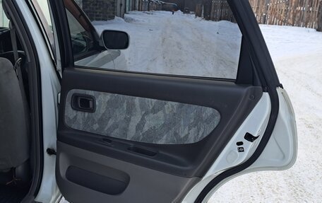 Nissan Avenir II, 1998 год, 370 000 рублей, 10 фотография